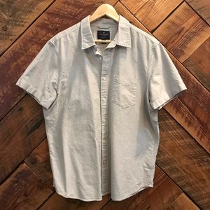 Men’s XL Light Blue AE Short Sleeve Button Down